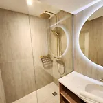 Beautiful Renovated With Ac - East * Paris