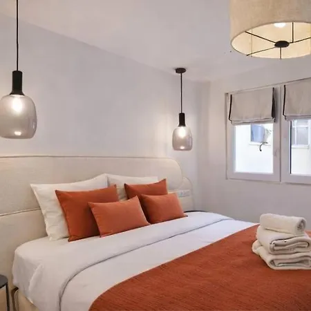 Beautiful Renovated With Ac - East Appartamento