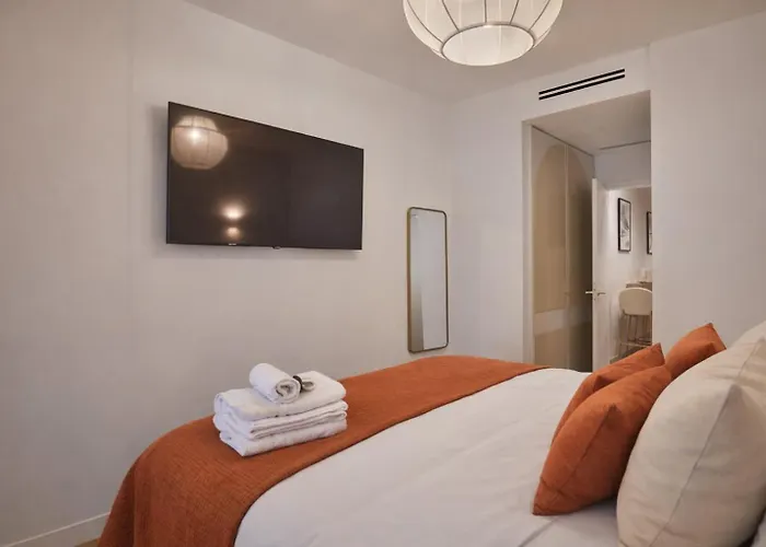 Beautiful Renovated With Ac - East Paris